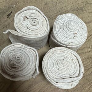 White horse full size polo wraps set equestrian